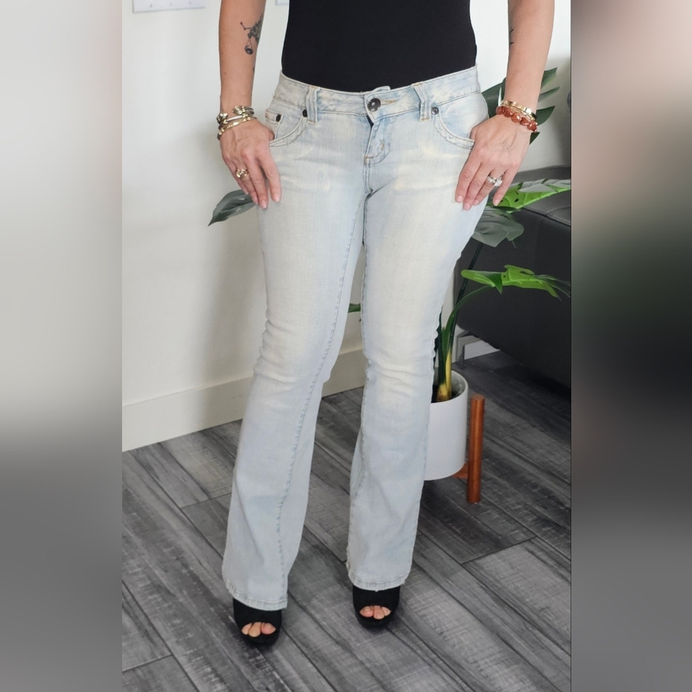 Y2K Zana Di jeans. Vey Light blue color size 7